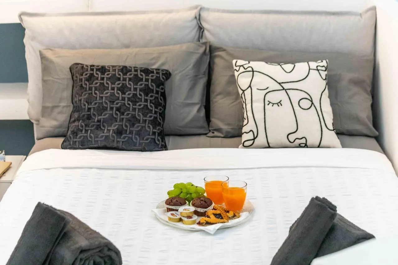 Apartment Duomo In 8 Stops Suite Deluxe Loft Milan