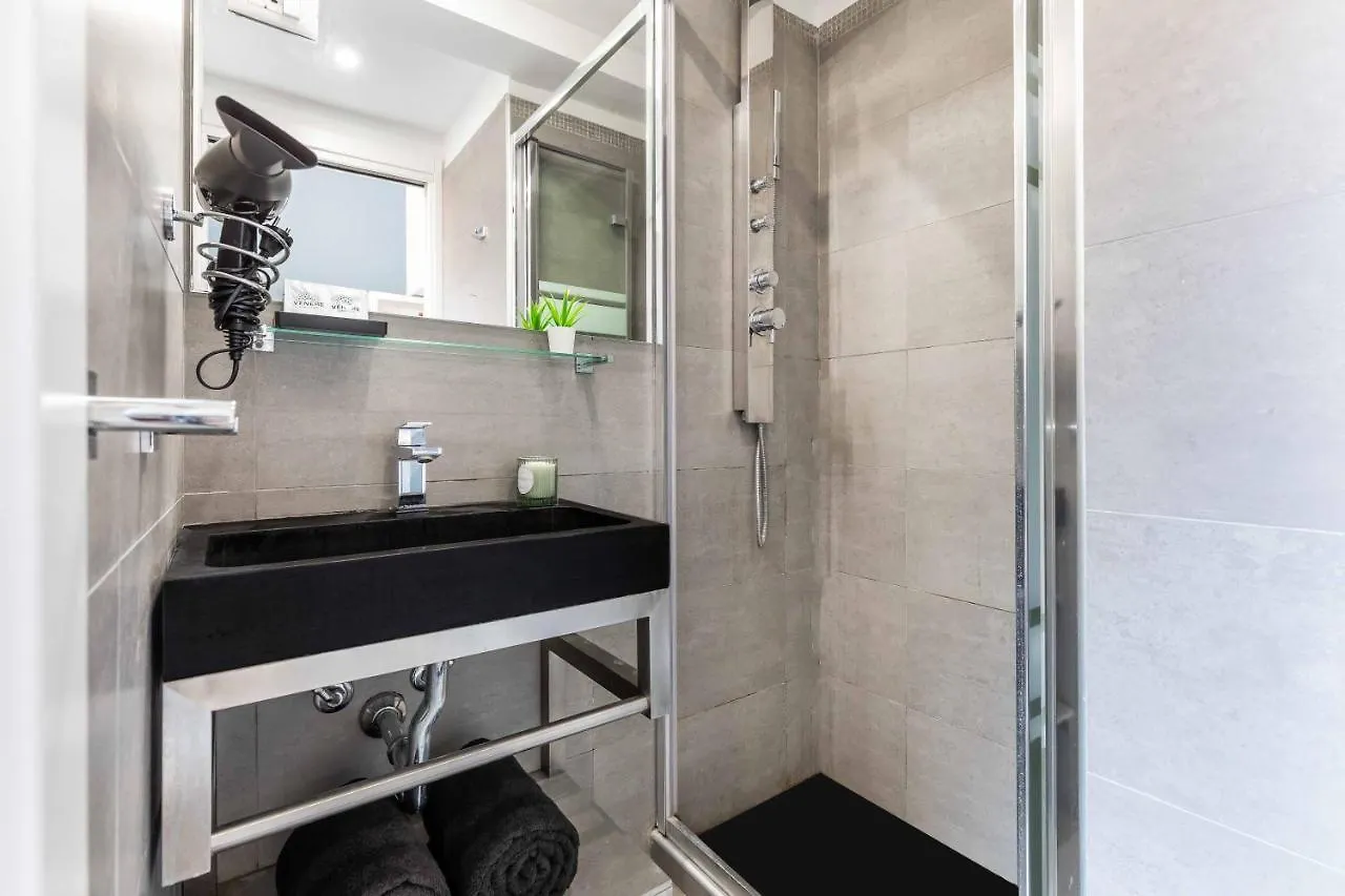 Apartment Duomo In 8 Stops Suite Deluxe Loft Milan
